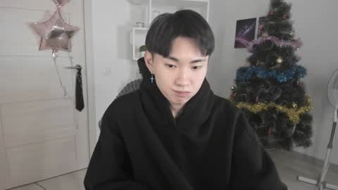 Snapshot of miram_yoo chatting on January 5, 5:30 pm online show from January 5, 5:30 pm