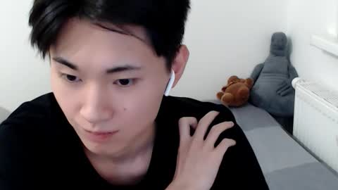 Snapshot of miram_yoo chatting on October 15, 3:10 am online show from October 15, 3:10 am
