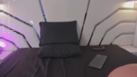Snapshot of miranda_becerra chatting on September 19, 4:11 pm Miranda online show from September 19, 4:11 pm