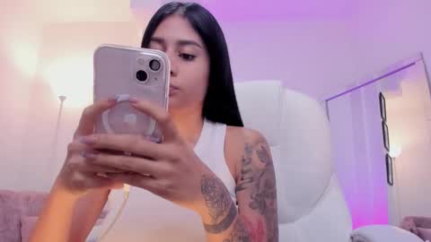 Snapshot of miranda_crawfor chatting on September 12, 12:18 pm miranda_crawfor online show from September 12, 12:18 pm