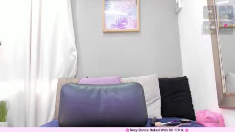    online show from December 3, 12:28 pm