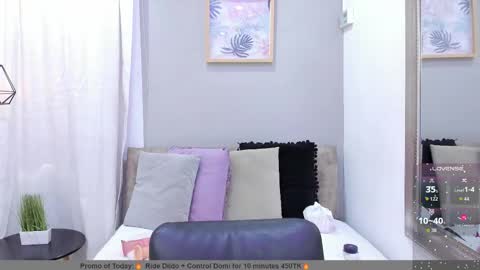 Snapshot of miranda_doll_ chatting on October 13, 12:07 pm online show from October 13, 12:07 pm