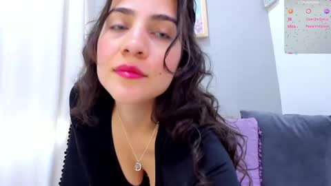 Snapshot of miranda_doll_ chatting on February 28, 3:15 pm online show from February 28, 3:15 pm