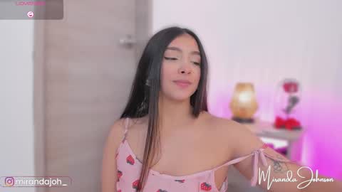 Snapshot of mirandajohnson_ chatting on September 29, 4:39 pm Miranda online show from September 29, 4:39 pm