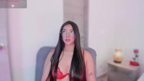 Snapshot of mirandajohnson_ chatting on October 20, 12:10 pm Miranda online show from October 20, 12:10 pm