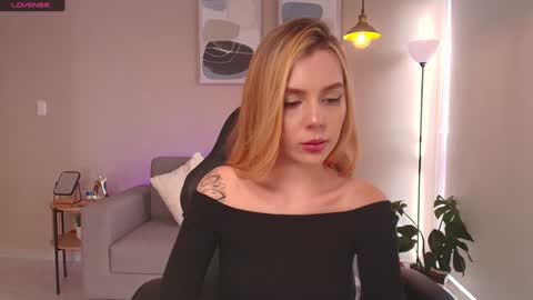 Snapshot of mirandashaw chatting on January 19, 9:34 pm Miranda Shaw online show from January 19, 9:34 pm