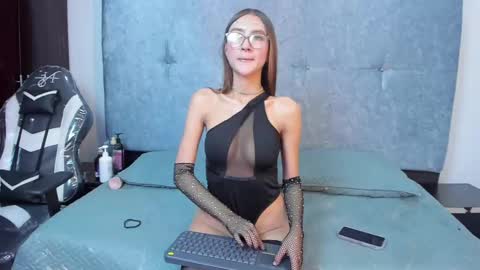 mis_sunny online show from October 11, 7:06 pm