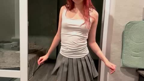 Snapshot of mishahartwigsen chatting on October 17, 6:12 pm Molly online show from October 17, 6:12 pm