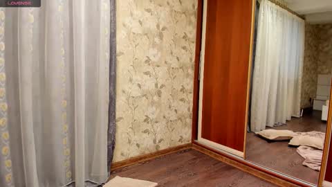 mishapallmer online show from November 24, 10:14 am