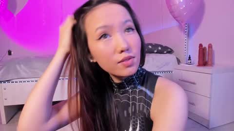 Snapshot of mishel_bless chatting on February 17, 5:12 pm Mishel online show from February 17, 5:12 pm