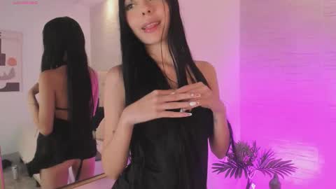 mishell_1 online show from January 5, 5:27 pm