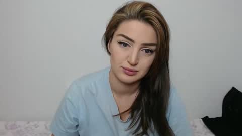 Snapshot of mishymoon chatting on September 10, 7:42 am Elora online show from September 10, 7:42 am
