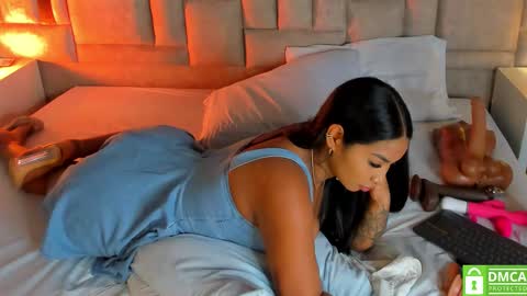 Miss Abigail  online show from March 11, 2:09 pm