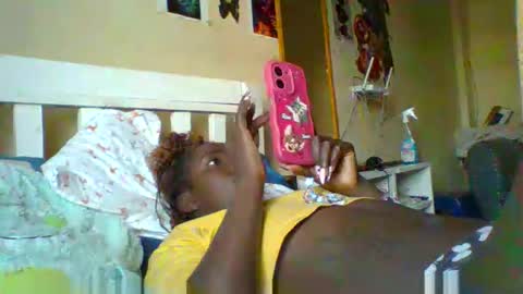 Snapshot of miss_atitude chatting on October 16, 4:34 am miss_atitude online show from October 16, 4:34 am