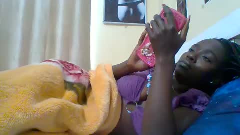 Snapshot of miss_atitude chatting on September 18, 4:16 am miss_atitude online show from September 18, 4:16 am