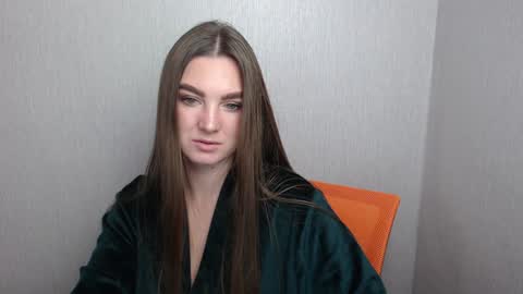 Snapshot of miss_azalea chatting on December 2, 4:48 pm Georgia online show from December 2, 4:48 pm