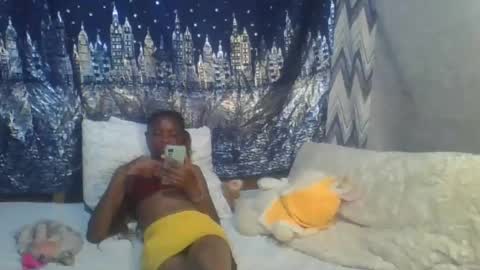 miss_belllo online show from February 7, 7:07 am