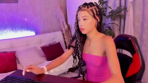 Snapshot of miss_brenda_ chatting on September 26, 12:24 pm Camila online show from September 26, 12:24 pm