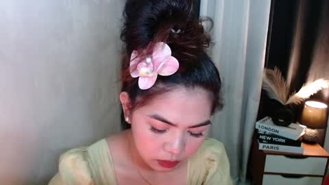 Snapshot of miss_briella chatting on October 9, 7:52 pm Briella online show from October 9, 7:52 pm