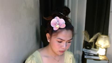 Snapshot of miss_briella chatting on October 16, 9:02 pm Briella online show from October 16, 9:02 pm