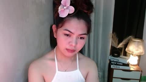 Snapshot of miss_briella chatting on October 18, 12:48 am Briella online show from October 18, 12:48 am