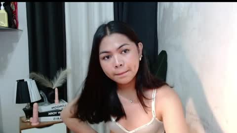 Briella online show from April 5, 1:41 pm