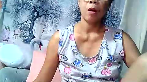 Snapshot of miss_capricorn chatting on September 10, 1:01 pm miss_capricorn online show from September 10, 1:01 pm