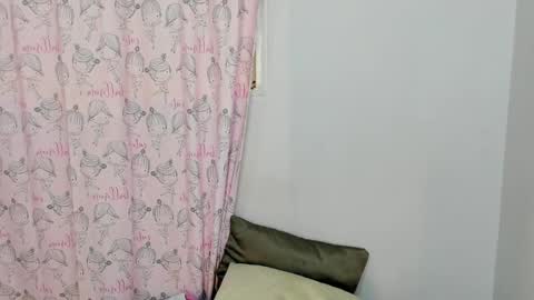 miss_charlotte_ls online show from October 15, 6:31 pm