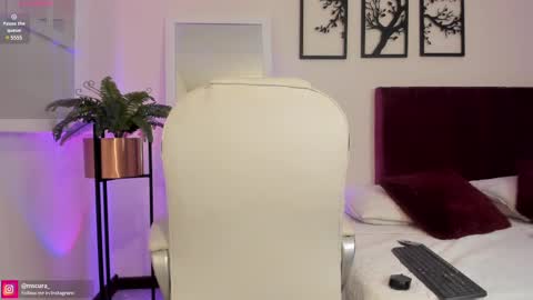 Snapshot of miss_curazao chatting on March 12, 1:08 pm CANDELA CASTRO online show from March 12, 1:08 pm
