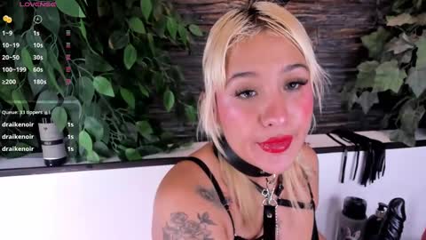 Snapshot of miss_danika chatting on March 5, 2:12 pm Danika online show from March 5, 2:12 pm