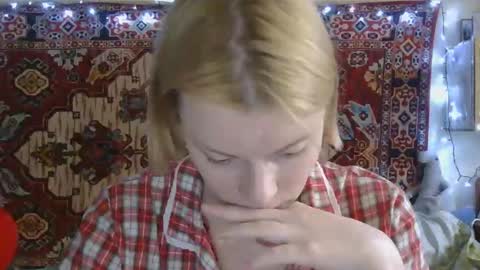 Elis online show from October 3, 11:07 am