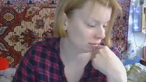 Elis online show from April 3, 11:06 am