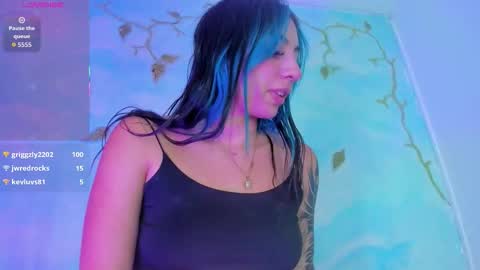 Snapshot of miss_evans_ chatting on October 14, 9:23 am miss_evans_ online show from October 14, 9:23 am