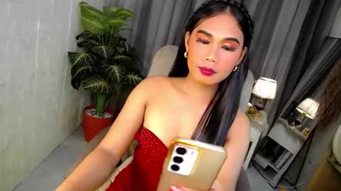 miss_fhakarat online show from March 17, 5:45 am