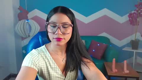 miss_honey1 online show from February 9, 11:25 pm