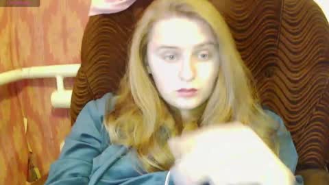 Miss Iriss online show from April 2, 3:52 pm