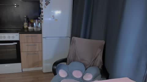 Snapshot of miss_jess_rabbit chatting on December 5, 2:17 pm Jess online show from December 5, 2:17 pm