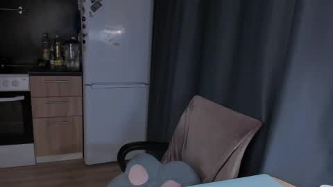 Snapshot of miss_jess_rabbit chatting on February 22, 2:19 pm Jess online show from February 22, 2:19 pm