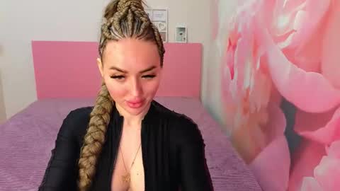 Snapshot of miss_kiten chatting on September 26, 9:01 pm miss_kiten online show from September 26, 9:01 pm