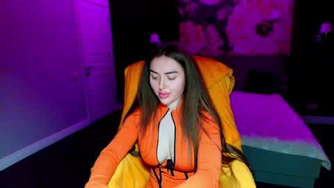 miss_kiten online show from March 20, 10:48 pm