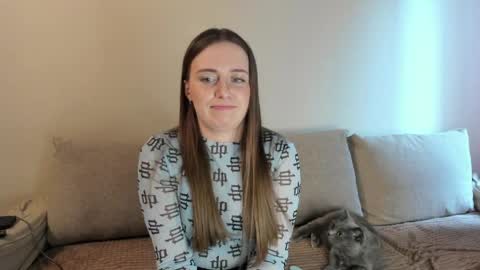 Kitty online show from April 16, 2:22 am