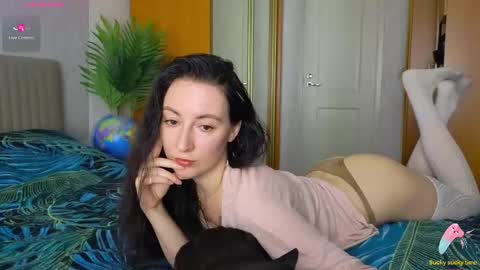 Snapshot of miss_leee chatting on February 25, 11:32 am Laura online show from February 25, 11:32 am