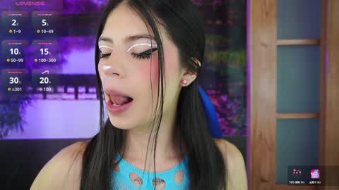 Snapshot of miss_lucyla chatting on January 30, 6:46 am miss_lucyla online show from January 30, 6:46 am