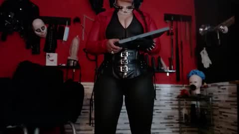 Snapshot of miss_mirandaa chatting on October 18, 4:38 am Mistress Miranda online show from October 18, 4:38 am