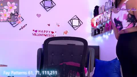 Shannell online show from February 25, 6:44 pm