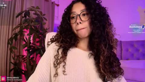 Snapshot of miss_sidney chatting on September 9, 1:33 pm Amy Olivera online show from September 9, 1:33 pm