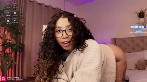 Snapshot of miss_sidney chatting on October 2, 1:32 pm Amy Olivera online show from October 2, 1:32 pm