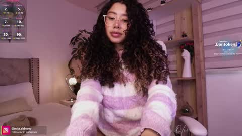 Snapshot of miss_sidney chatting on October 15, 1:34 pm Amy Olivera online show from October 15, 1:34 pm