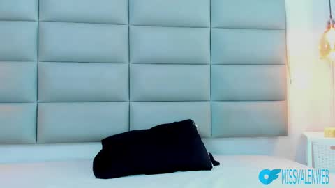 valentina online show from February 27, 2:10 pm