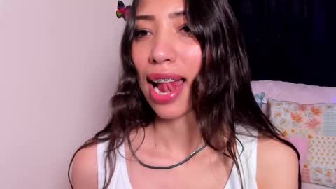 Miss Veronica online show from December 1, 1:09 pm